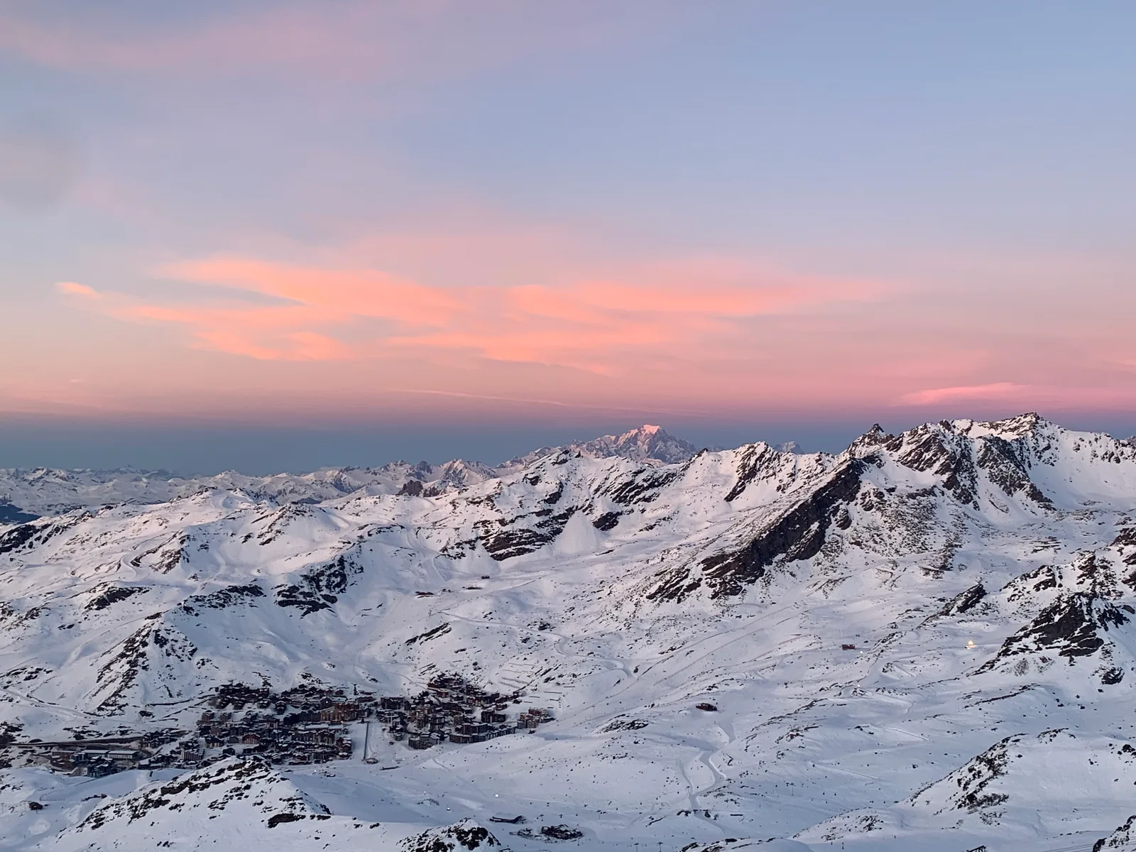Coucher de soleil sur Val Thorens et les sommets des 3 Vallées